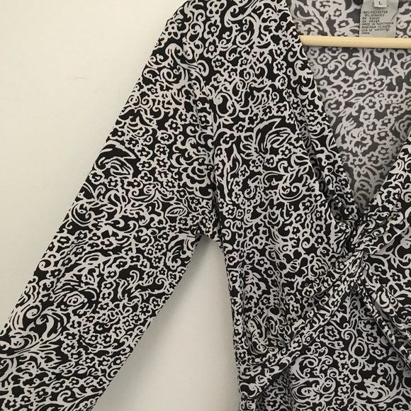 3/$25 🌷 Nine West Top - Picture 5 of 7